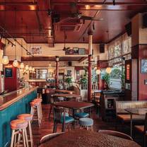 Una foto del restaurante Dishoom Permit Room Portobello