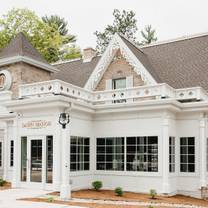 Una foto del restaurante Dawn Manor Restaurant, Bar & Speakeasy