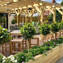 Una foto del restaurante The Plough Leatherhead