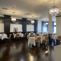 Una foto del restaurante Zina's Steakhouse & Grill