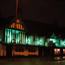 foto van the old crown restaurant