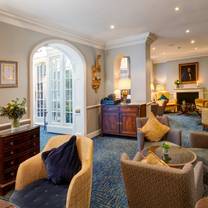 photo of the drawing room at dukes london (afternoon tea) restaurant