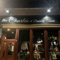 Une photo du restaurant The Charles