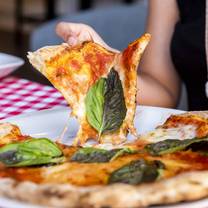 photo of giovanni's italian kitchen & pizza bar restaurant