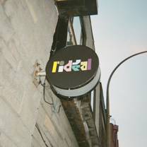Restaurants near MTelus Montreal - L'idéal Bar & Contenus