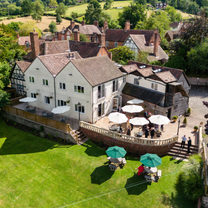 Una foto del restaurante The Manor at Abberley