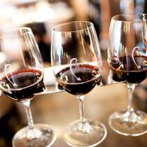 Una foto del restaurante Cru Food & Wine Bar - Avalon