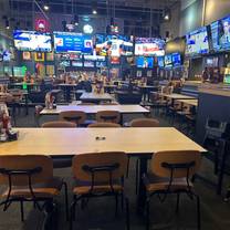 A photo of Buffalo Wild Wings - Columbus restaurant