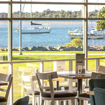 Une photo du restaurant Aqua Restaurant at the Westport Club