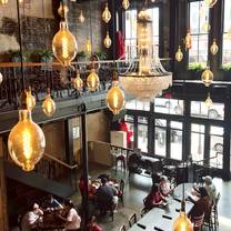 Een foto van restaurant Hearsay on The Strand - Galveston