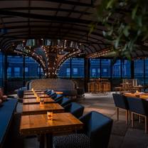 Une photo du restaurant Magic Hour Rooftop Bar & Lounge