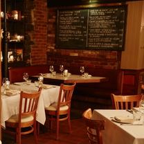 A photo of Garde Manger restaurant