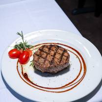 Une photo du restaurant C&W Steakhouse