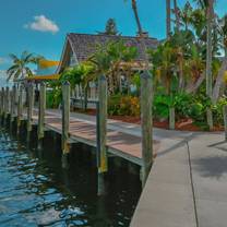 Una foto del restaurante Dolphin Bar & Shrimp House