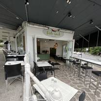 Een foto van restaurant Little Greek Taverna