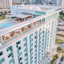 A photo of Vista Rooftop Bar and Lounge restaurant