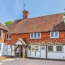 Una foto del restaurante The Foresters Arms