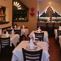 Restaurants near First Baptist Church of Woodstock - Thai Emerald Restaurant
