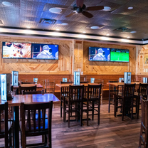 Saluggi's East