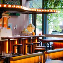 Een foto van restaurant Café Constance signé Bazin