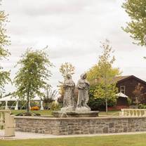 Una foto del restaurante LaChance Vineyards