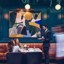 Una foto del restaurante The Grill Room