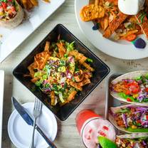 Una foto del restaurante The Local Babylon