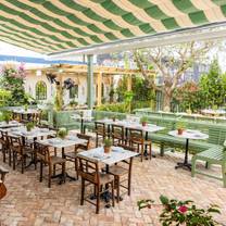 Una foto del restaurante Rosemary's Miami