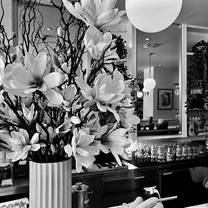 Una foto del restaurante Henry & The Lions