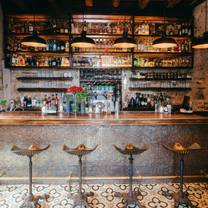 Una foto del restaurante EL BARÓN - Cafe & Liquor Bar