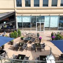 Foto von Riverside Bistro - Courtyard by Marriott Edmonton Restaurant