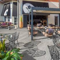 Una foto del restaurante Terrace Restaurant at Crowne Plaza Solihull