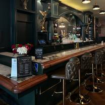 Una foto del restaurante Bar at The Beau