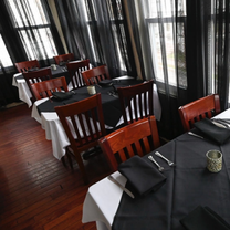 Una foto del restaurante Cork Bar & Restaurant