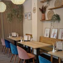 Una foto del restaurante Café Azalea