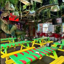 Una foto del restaurante Neon Gardens