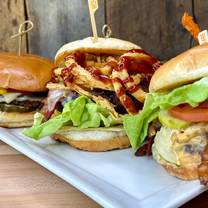 Una foto del restaurante The Common Man Roadside – Millyard
