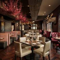 Una foto del restaurante Red Stag Grill at Grand Bohemian Lodge Asheville