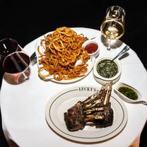 Una foto del restaurante Lucky's Soho