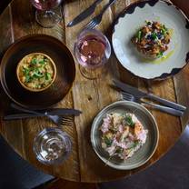 Una foto del restaurante The White Oak