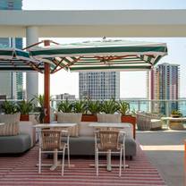 Una foto del restaurante Vista Rooftop Bar and Lounge