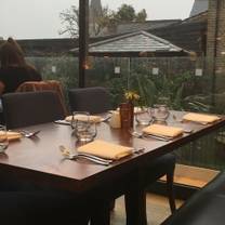 Una foto del restaurante Feast at The Travellers Friend