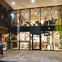 foto van vietnamese street kitchen restaurant