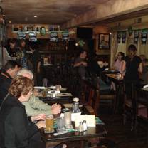 Una foto del restaurante The Field Authentic Irish Pub & Restaurant