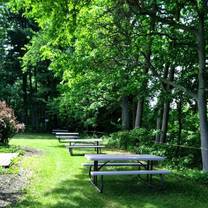 foto de restaurante picnic by the harbour at harbour estates