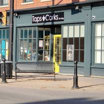 foto de restaurante taps & corks on king