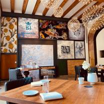 Una foto del restaurante L.A. Jordan