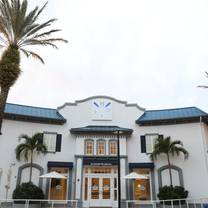 Restaurants near Orlando Improv - The Hampton Social - Orlando