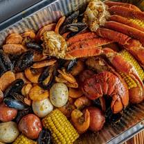 Bridgeview Yacht Club Restaurants - Red Crab Juicy Seafood - Long Island