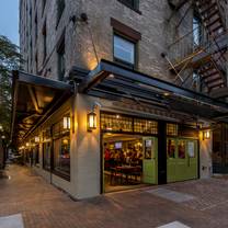 Restaurants near Harvard Club of Boston - Trophy Room